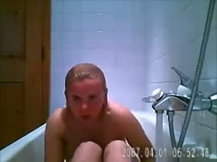 Simply sexy milf blonde white women in the bathtub on homemade movie scene